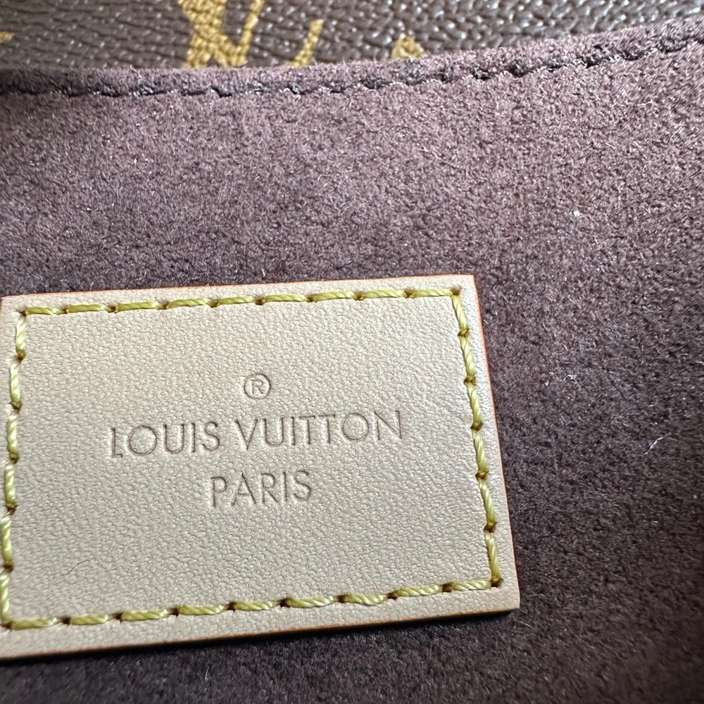 Louis Vuitton Pochette Metis - Picture 3 of 8